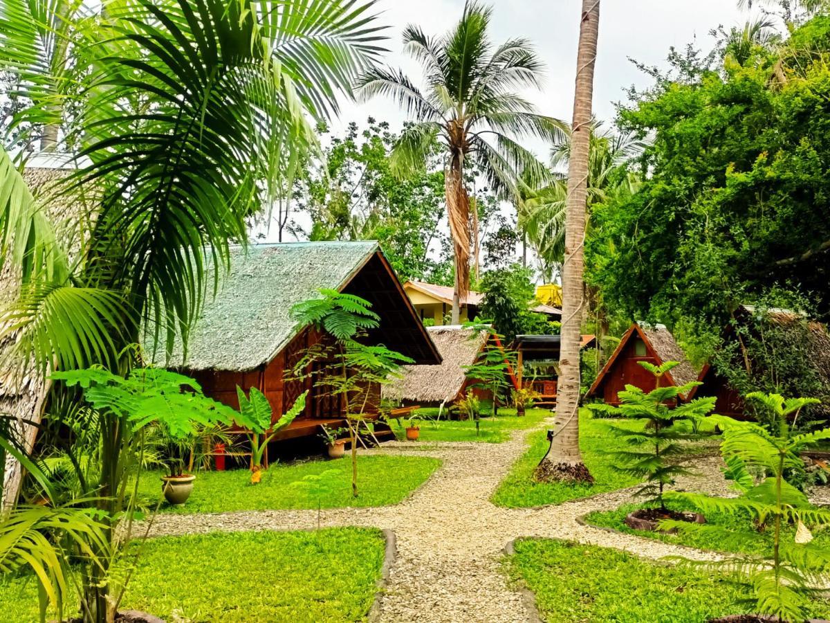 Archery-Asia Nipa Huts Moalboal Eksteriør bilde